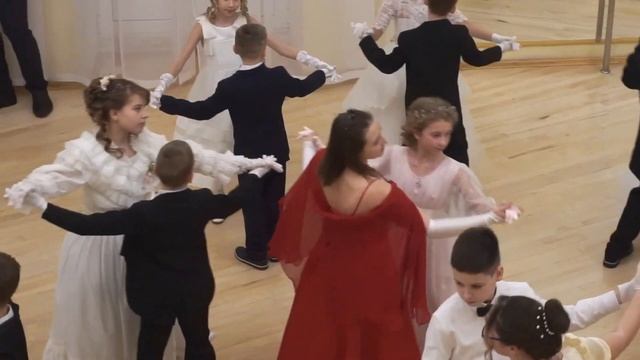 Пушкинский бал в семейной школе "ГУДВИН" смотреть онлайн