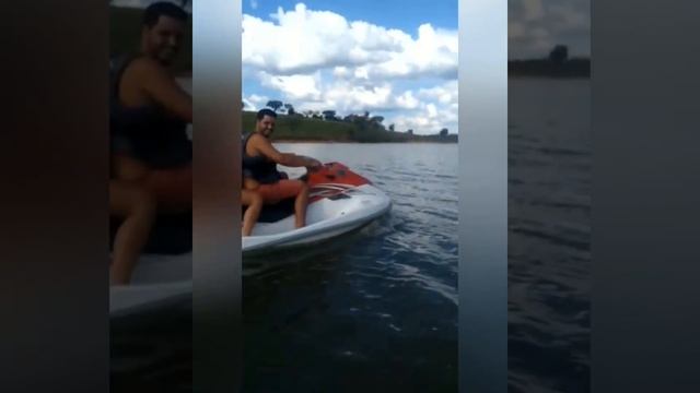 Wave Raider 700 E Vx 700 Rolê Na Represa De Camargos