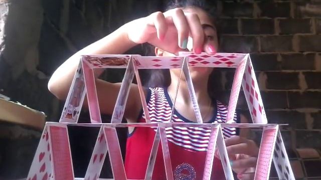 Как сделать карточный домик ??? смотреть онлайн