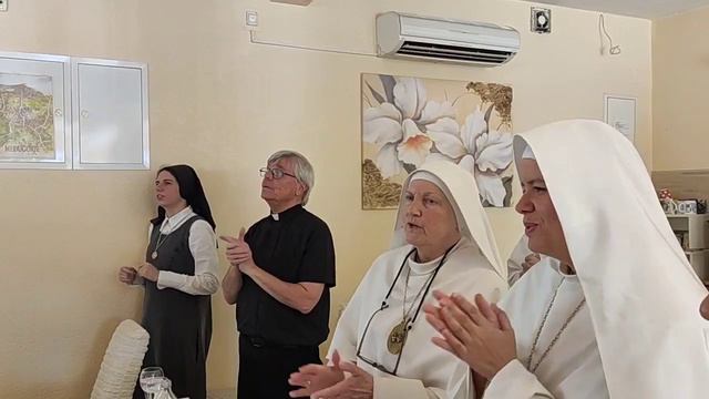 Medjugorje Special Moments and Blessing Fr Michael Fitzgerald and Fr Jim Blount, SOLT for all of yo смотреть онлайн