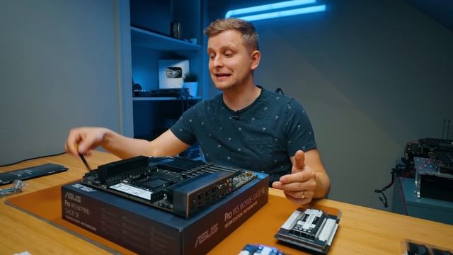FATHER of ALL Motherboards... ? | ASUS Pro WS W790E-SAGE SE review смотреть онлайн