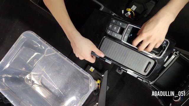 KIA Optima. Как разбираем центральную тоннель? Как снять центральную консоль? смотреть онлайн