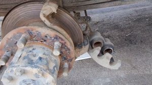 Выскочила тормозная колодка после 25 тыс. км пробега. Ищу причину быстрого износа. Газель Некст 4.6