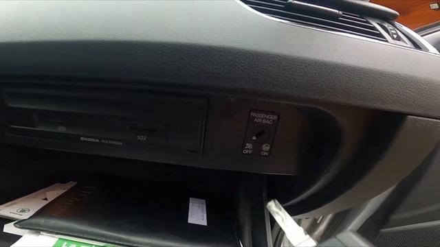 How to Turn Passenger Airbag On or Off in Skoda Octavia III ( 2013 – 2020 ) смотреть онлайн