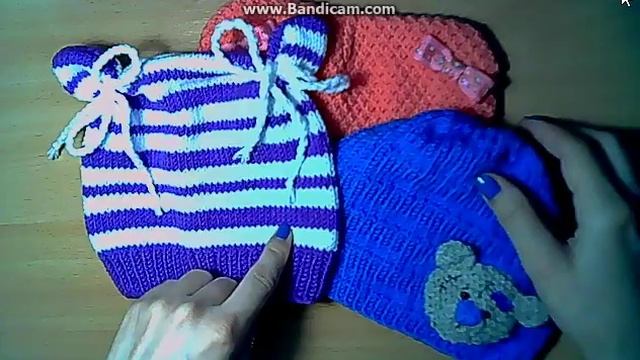 Модные шапки для мальчиков и девочек.Шапки на осень-вязание спицами смотреть онлайн