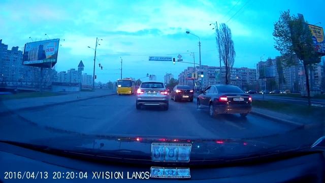 Ланос чудом увернулся от столкновения смотреть онлайн