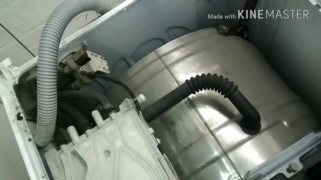 Стиральная машина прыгает. Что делать? смотреть онлайн