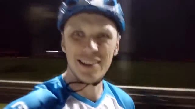 Велокросс на трассе Формулы 1 в Абу Даби смотреть онлайн