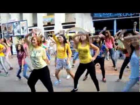 ФЛЭШМОБ, г.Батайск, 1.09.2013 смотреть онлайн