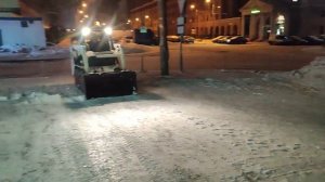 бобкет чистка снега.работа на bobcat