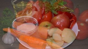 Аджика с яблоками на зиму -  вкусный рецепт острой закуски из помидоров, яблок, моркови и перца!