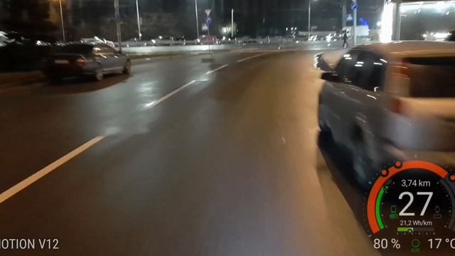 Моноколесо в метро. На моноколесе в плохую погоду. смотреть онлайн