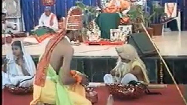 Barad family was organized Bhagvat Saptah on 09/11/2002 смотреть онлайн