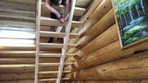 Установка лестницы с поворотом на 90 градусов.