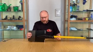 Лопата штыковая садовая для тяжелой почвы Offner с фиберглассовым черенком