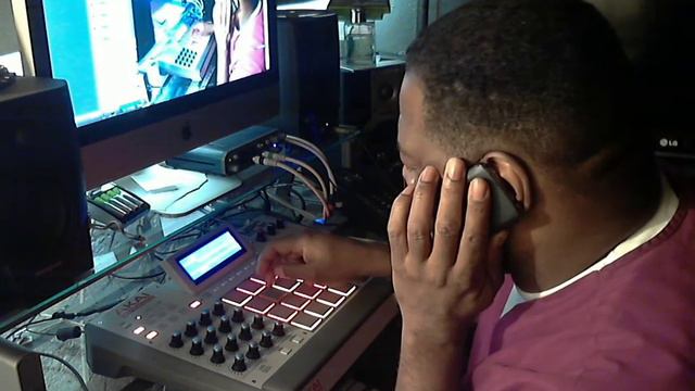 MPC RENAISSANCE BEAT VIDEO BY DJ ROCK STEADY/ I FELT THE RAIN. смотреть онлайн