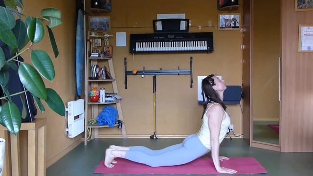 День 79 из 92. Коррр-воркинг. Или как не похудеть от йоги. смотреть онлайн