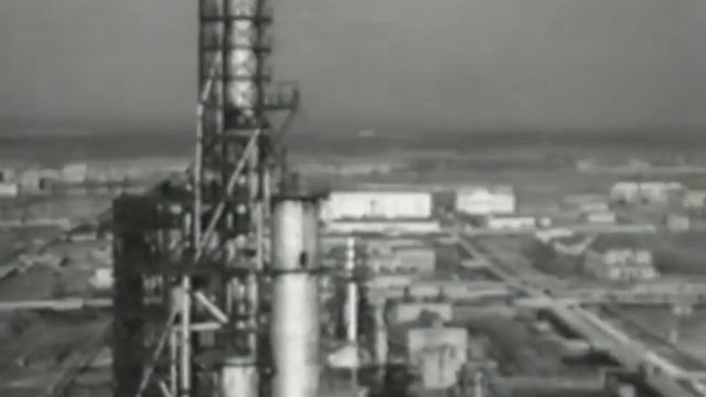 Та заводская проходная, что в люди вывела меня...