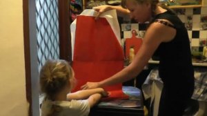 Новая кухня своими руками\ клеим пленку на кухонный гарнитур