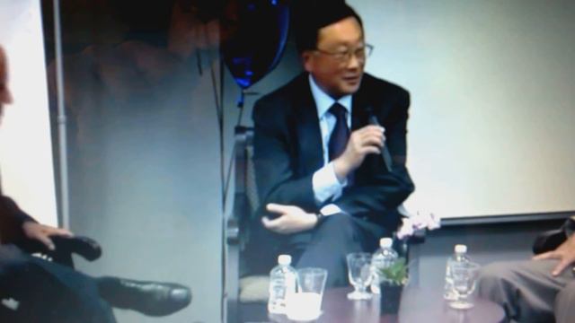 BlackBerry CEO John Chen " We can solve any problem thrown at us $ смотреть онлайн