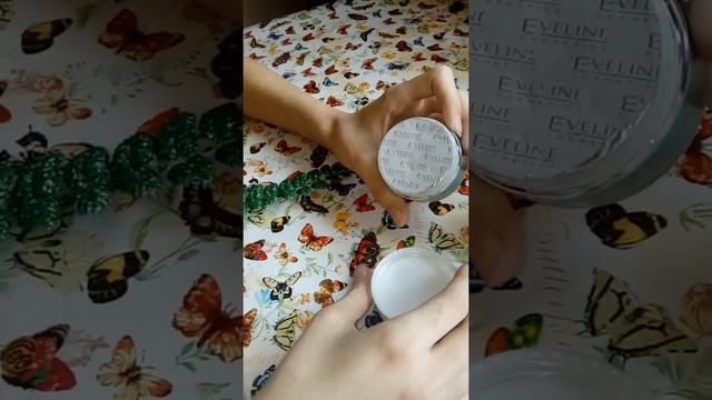 Лёгкий дневной крем против морщин Зелёный чай, гиалуроновая кислота Bio от Eveline