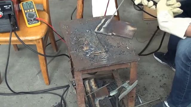 Сварочный инвертор BestWeld BEST 180 смотреть онлайн