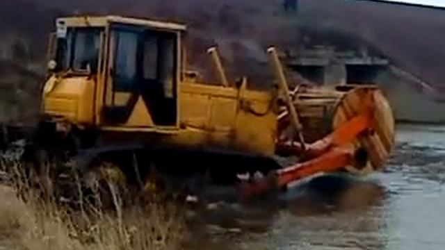 Утопили хаха дебилы Ржачь, смотреть до конца.mp4 смотреть онлайн