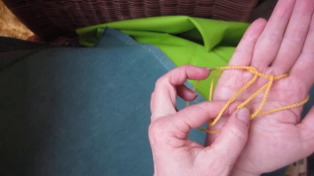 Верёвочные игры на пальцах. Парашютик. смотреть онлайн