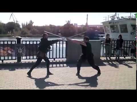 Очень злой укол с оппозицией