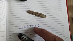 Изготовление ключа по личинке замка Subaru Impreza 1998г. Екатеринбург.