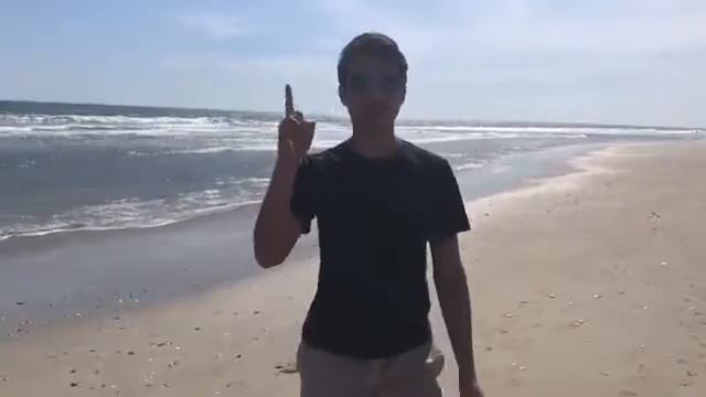 Chris Columbus (Parody of Despacito by Luis Fonzi) смотреть онлайн