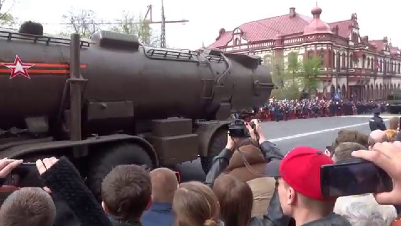 Парад в честь 9 мая смотреть онлайн