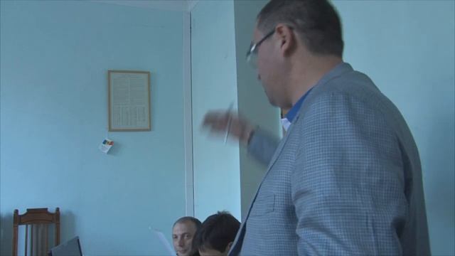 Усатый: "Молдова- территория беспредела, я покажу всем "фалештские" шахматы!" смотреть онлайн