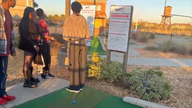 The Ultimate Mini Golf Our First Time!?! | Abby Nu смотреть онлайн