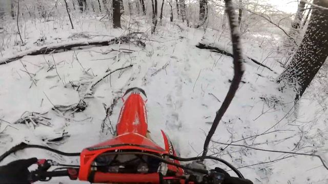 Пришла ЗИМА на пару дней | Motoland Xr 250 смотреть онлайн