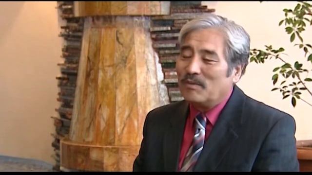 Алтынбек Сапаралиев Насаат ыры смотреть онлайн
