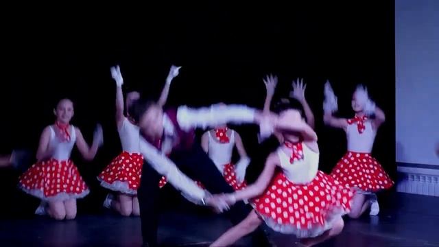 Танок "Замечательный сосед" смотреть онлайн