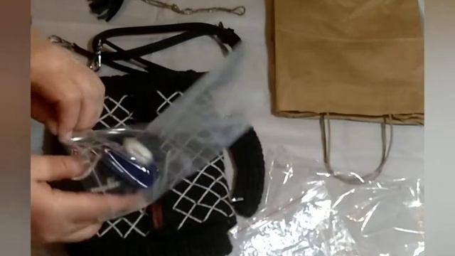 Где купить вязаную,штучную сумку? Упаковка внесезонной сумки. смотреть онлайн