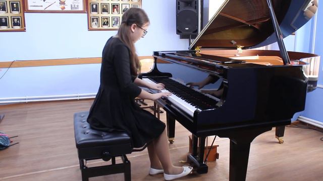 Косенкова Дарья - В А  Моцарт Соната до мажор I часть соч 330