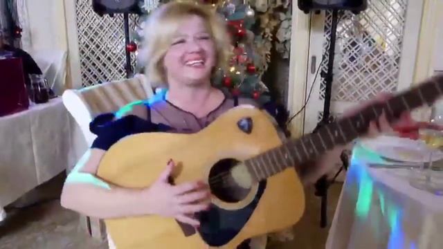 Ведущая-вокалистка Ольга на праздник. Новый год! ПРОМО №3 | Event-агентство ANNA LEGENDA смотреть онлайн