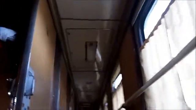 Прогулка по плацкартному и купейному вагонам поезда Волгоград Душанбе до вагона ресторана и обратно смотреть онлайн