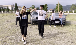 Девушки Танцуют Очень Красиво Как В Фильме 2022 Чеченская Лезгинка На Русском Хит ALISHKA Dance