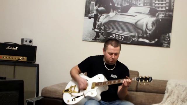 Harley Benton BigTone White Vintage Series смотреть онлайн