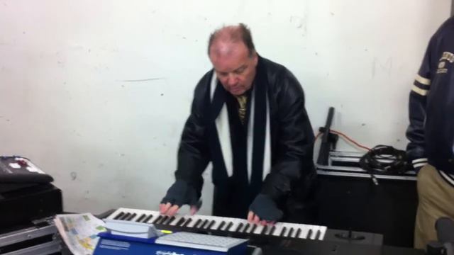 Jimmy Holmstrom Playing The Organ смотреть онлайн