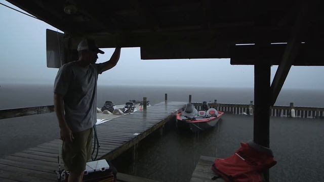 Mojoboats - Tracker Boats - Fish The Finest! смотреть онлайн