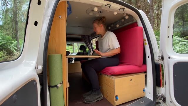 CAMPER Tour ?⭐️ - Self-build VAN CONVERSION - Volkswagen Caddy Maxi смотреть онлайн