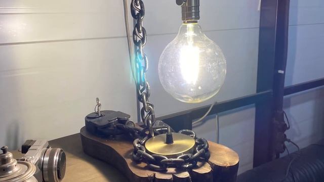 Декоративная настольная лампа, из того, что было под руками в гараже смотреть онлайн