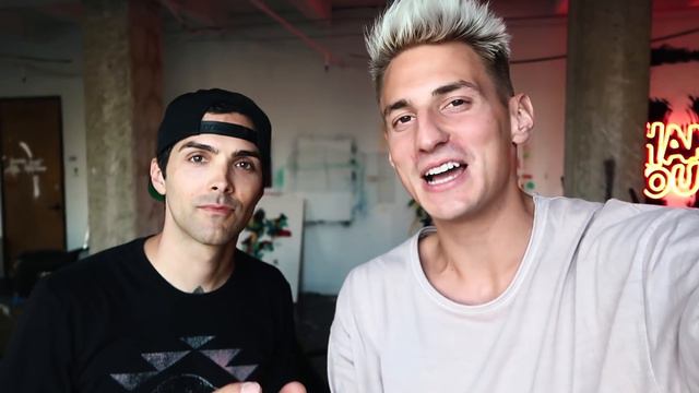 SURPRISED MY GIRLFRIEND FOR HER BIRTHDAY & SHE CRIED! смотреть онлайн