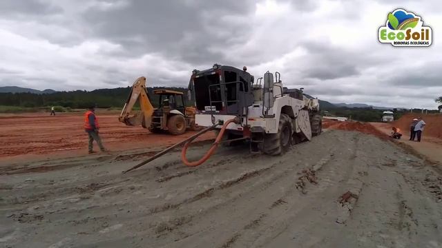 Строительство дороги в Бразилии, Тимбо Санта Катарина с помощью UNDERBOLD смотреть онлайн