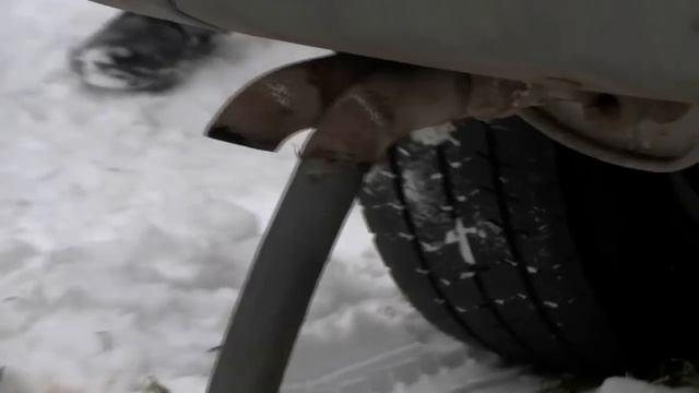 Замерзли тормозные колодки. Что делать? смотреть онлайн